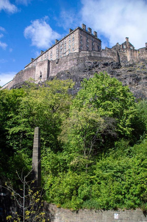 Appartamento Castle View Luxury 1 Bed Flat Edimburgo Esterno foto